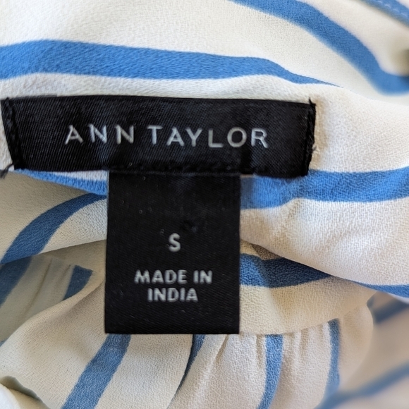 Ann Taylor Blue White Striped V-Neck Oversized Flirty Blouse Top Size S - Picture 10 of 10